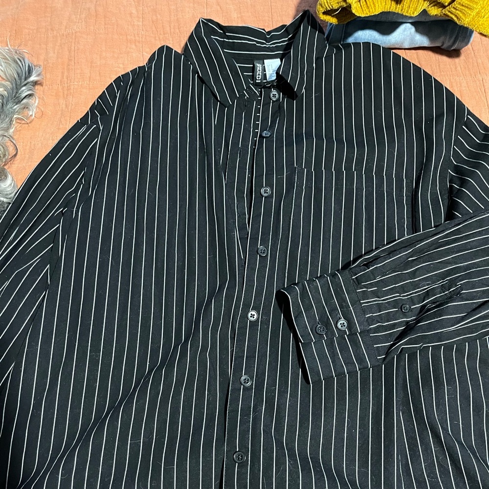 Button up - Picture 2 of 3